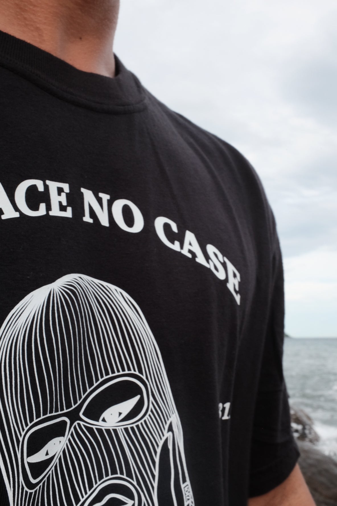 No Face No Case T-shirt (Black)